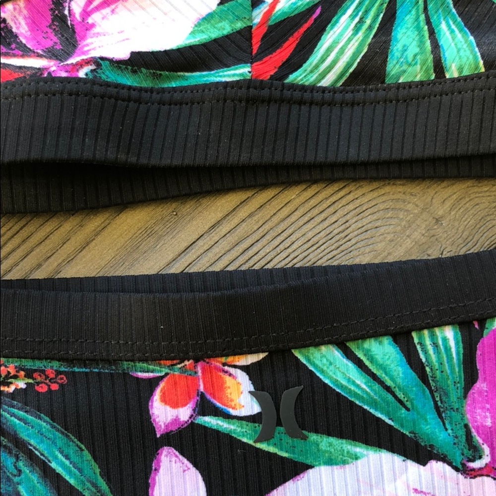 🌴HURLEY🌴 - Picture 6 of 7